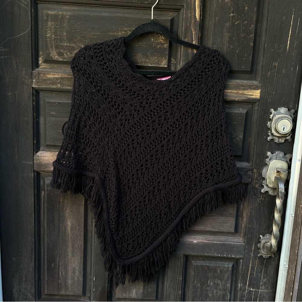 Vintage y2k crochet poncho